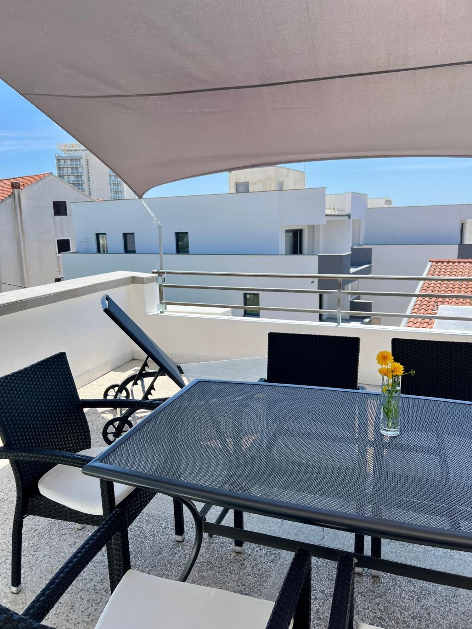 Apartments Dalmatino Водице Екстер'єр фото