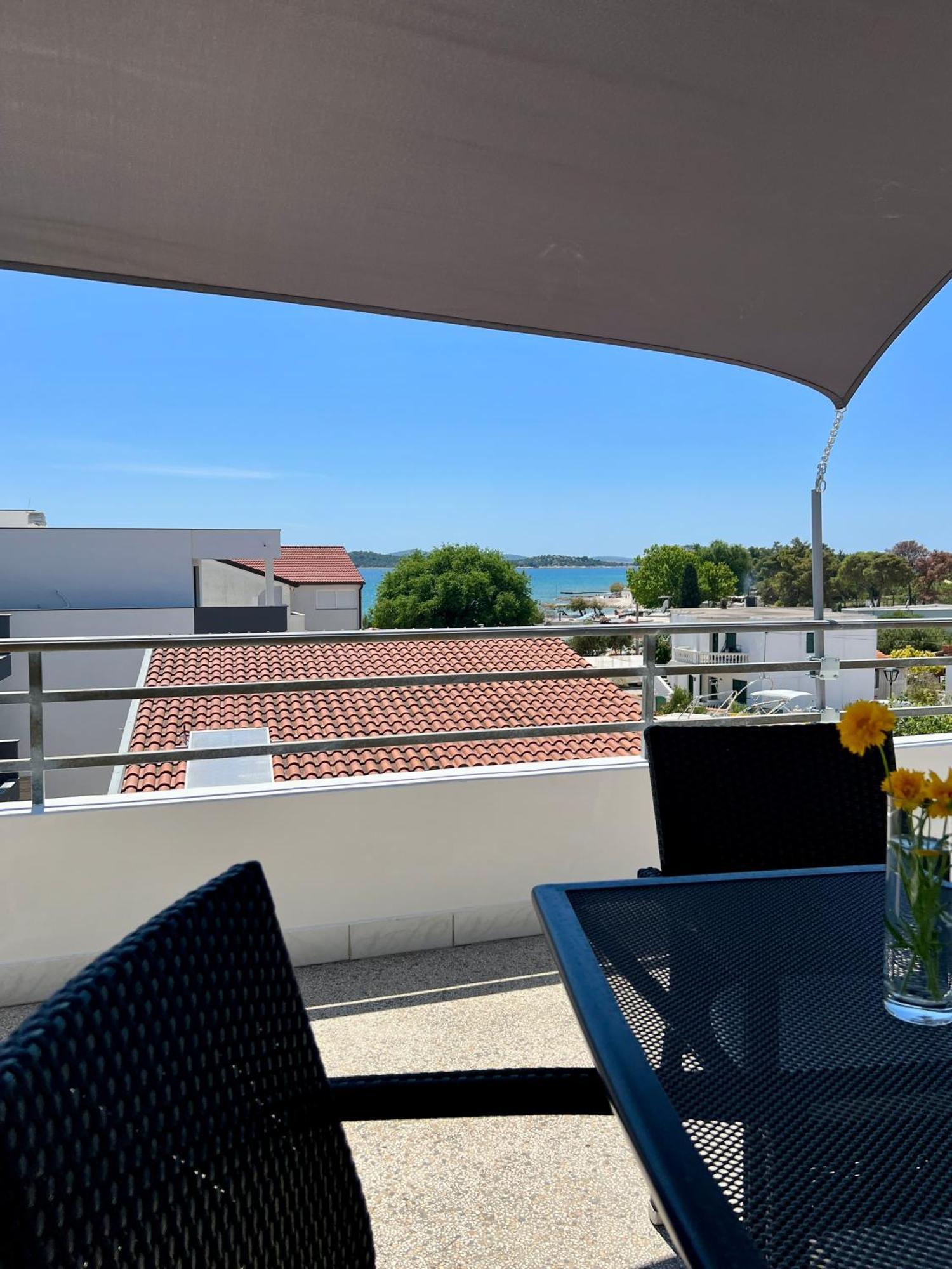 Apartments Dalmatino Водице Екстер'єр фото