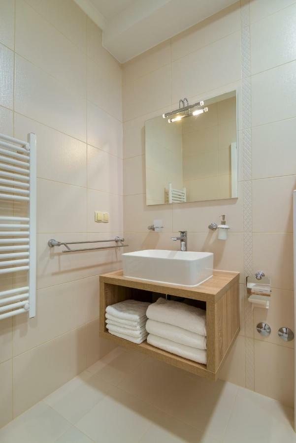 Apartments Dalmatino Водице Екстер'єр фото