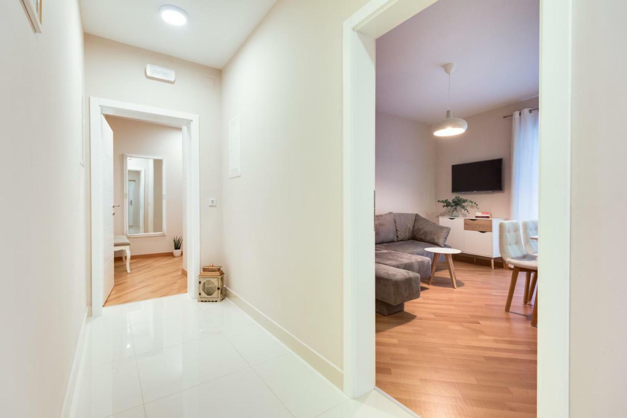 Apartments Dalmatino Водице Екстер'єр фото