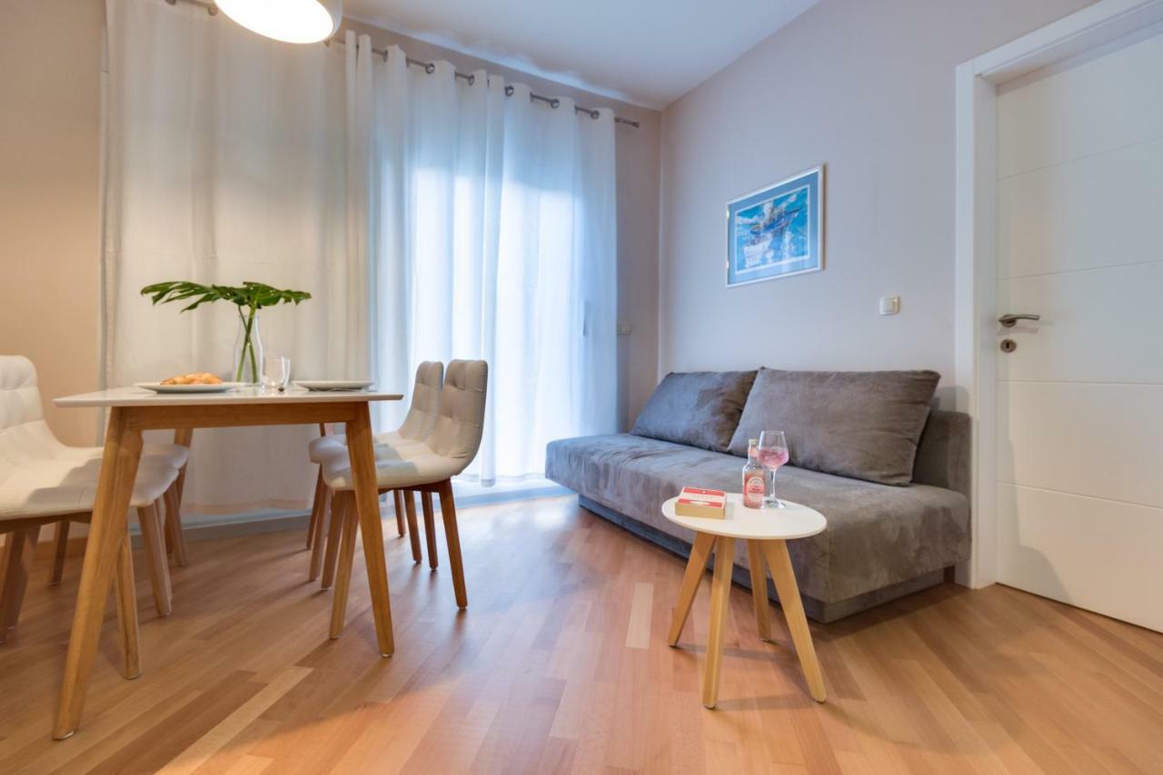 Apartments Dalmatino Водице Екстер'єр фото