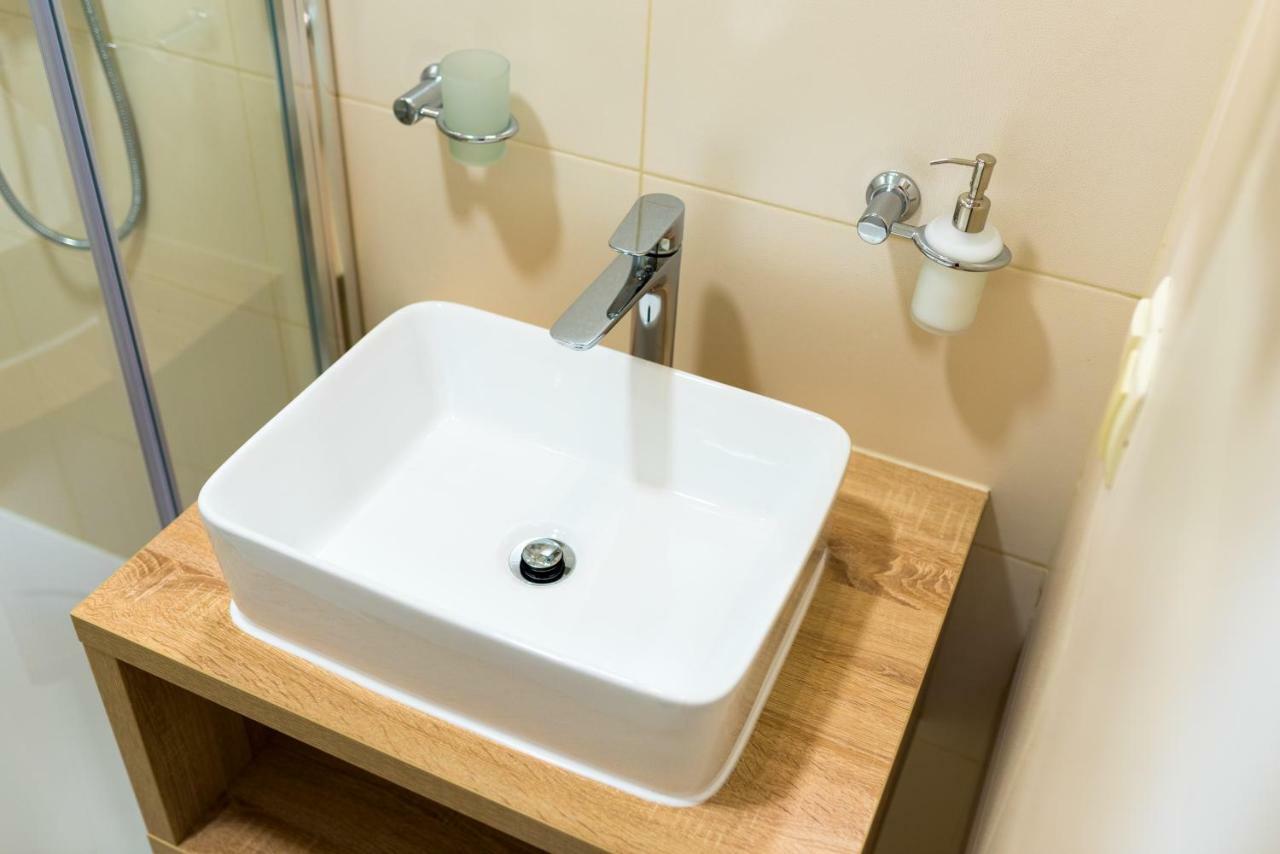 Apartments Dalmatino Водице Екстер'єр фото